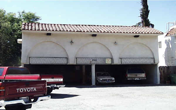 14624 Gault St in Van Nuys, CA - Building Photo - Building Photo