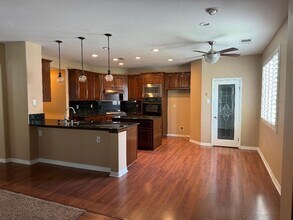 12716 Schooner Beach Dr in Bakersfield, CA - Building Photo - Building Photo