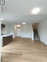 490 Beresford Path in Oshawa, ON - Building Photo - Building Photo