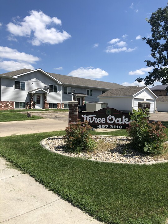 Three Oaks in Brookings, SD - Building Photo