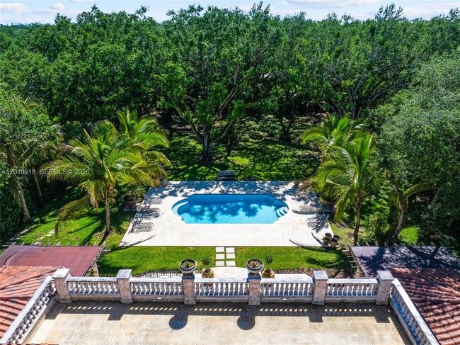 6905 SW 75th Ave in Miami, FL - Building Photo - Building Photo