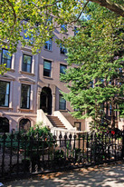 68 1st Pl in Brooklyn, NY - Building Photo