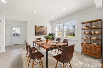 4005 Abbeydale Dr in Charlotte, NC - Building Photo - Building Photo