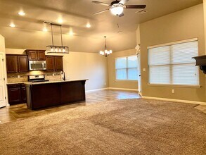 8613 SW 36 Terrace in Oklahoma City, OK - Building Photo - Building Photo