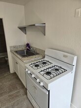 22 E 56th St, Unit 22 E 56th St in Long Beach, CA - Building Photo - Building Photo