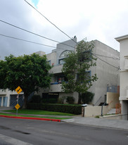 5325 Cartwright Ave Apartments