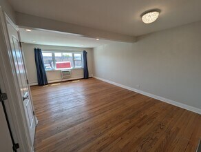 9216 Seymour Ave in Schiller Park, IL - Building Photo - Building Photo