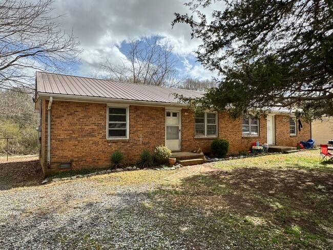 property at 110 Leslie Dr