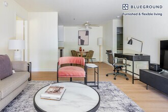 1600 Villa St in Mountain View, CA - Building Photo - Building Photo