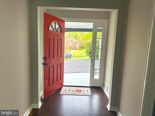 8614 Dunbrook Ln in Laurel, MD - Building Photo - Building Photo