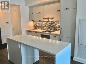 106-106 Dovercourt Rd in Toronto, ON - Building Photo - Building Photo