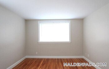 134 Summer St, Unit 8 in Malden, MA - Foto de edificio - Building Photo