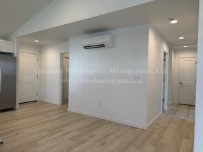 1019 Peach Rd in Winlock, WA - Building Photo - Building Photo