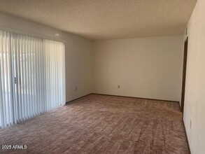 10901 W Jezebel Dr in Sun City, AZ - Building Photo - Building Photo