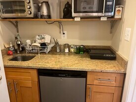 6807 Buttermere Ln, Unit Studio in Bethesda, MD - Building Photo