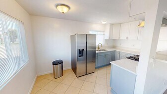 1484 15th St in Imperial Beach, CA - Building Photo