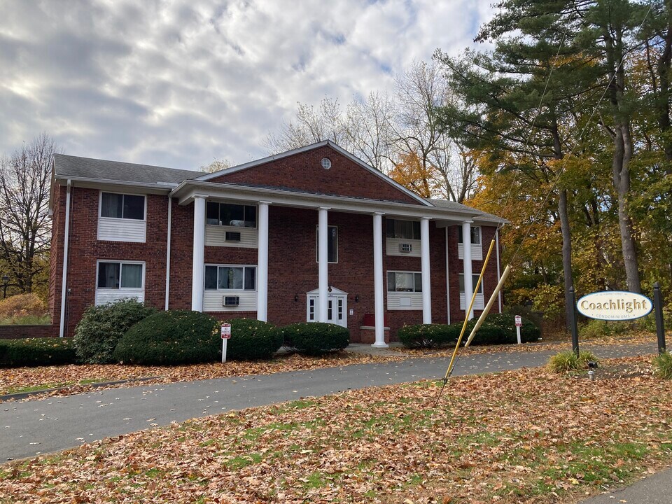 74 Barrett St, Unit #306 Coachlight in Northampton, MA - Building Photo