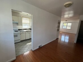 1851 Strahle St in Philadelphia, PA - Building Photo - Building Photo