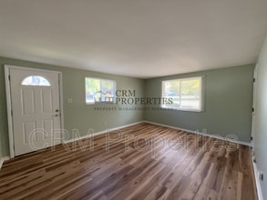 11897 E Welland St in Indianapolis, IN - Building Photo - Building Photo