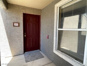 5055 W Hacienda Ave in Las Vegas, NV - Building Photo - Building Photo