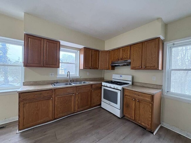 property at 220 Lenox St