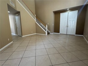 816 Canterbury Cross Pl, Unit AUCPZC in Las Vegas, NV - Building Photo - Building Photo