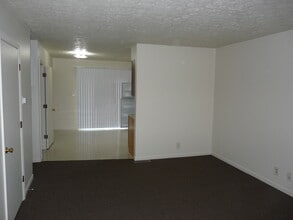 852 E Dawn Dr, Unit 852 East Dawn Dr. in Terre Haute, IN - Building Photo - Building Photo