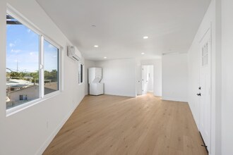 3730 Acacia St in San Diego, CA - Building Photo - Building Photo