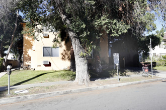 4525-4533 Willis Ave in Sherman Oaks, CA - Building Photo - Building Photo