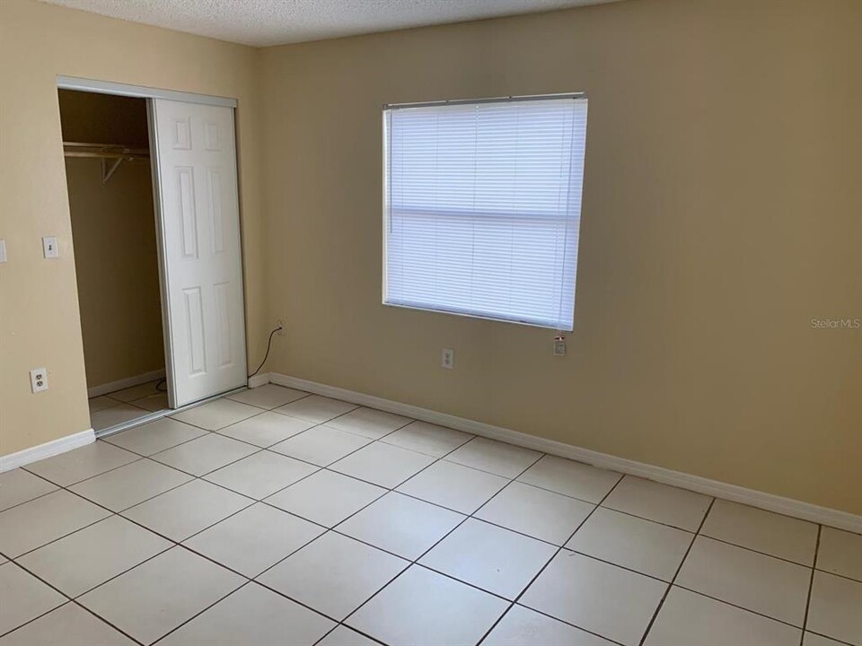 2554 Chestnut Woods Dr in Lakeland, FL - Building Photo