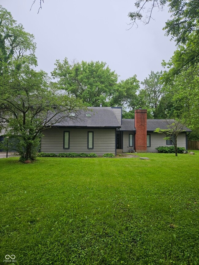 property at 945 Fox Hill Dr