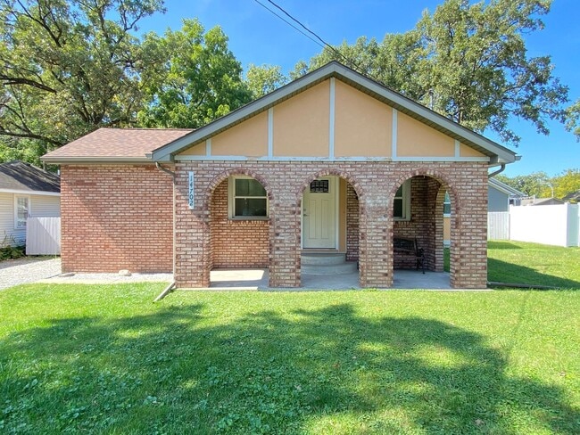 property at 14702 Lee St