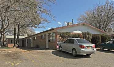 508-512 Indiana St SE in Albuquerque, NM - Building Photo - Building Photo