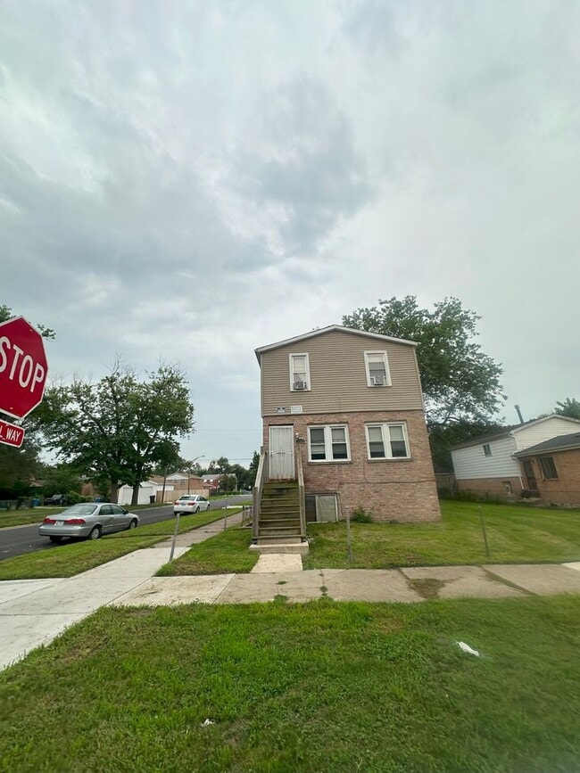 1201 W 110th Pl in Chicago, IL - Building Photo - Building Photo
