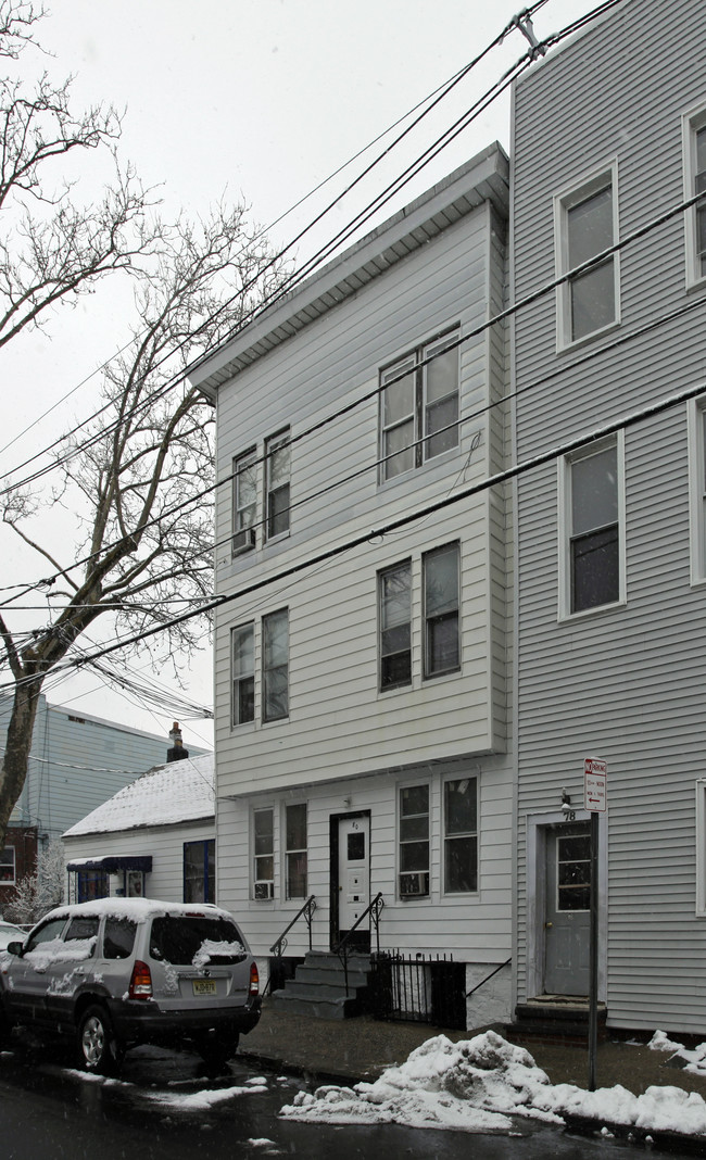 80 Paterson St in Jersey City, NJ - Building Photo - Building Photo