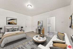 842 W 83rd St in Los Angeles, CA - Building Photo