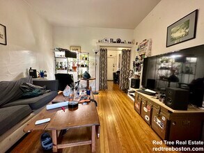 25 Mount Hood Rd, Unit 3 in Boston, MA - Foto de edificio - Building Photo