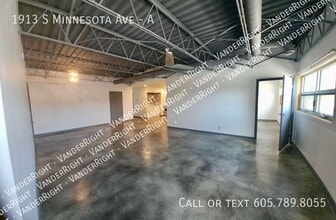 1913 S Minnesota Ave in Sioux Falls, SD - Building Photo - Building Photo