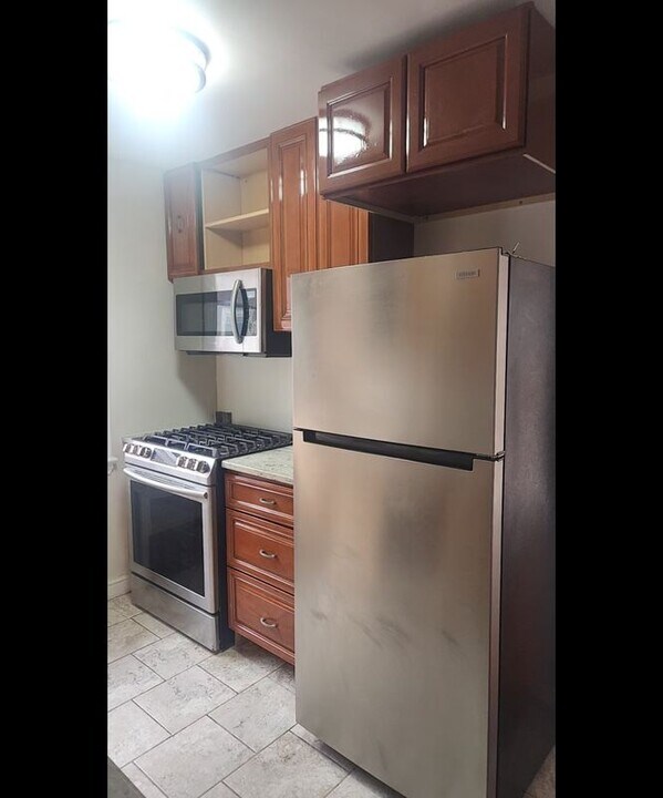 329 Union Ave in Irvington, NJ - Building Photo