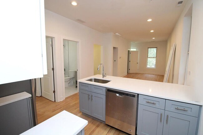 1544 N Bosworth Ave in Chicago, IL - Building Photo - Building Photo
