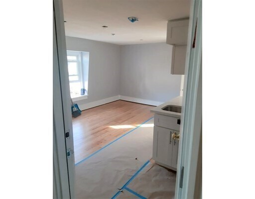 293 Fayette St-Unit -3-1 in Quincy, MA - Foto de edificio - Building Photo