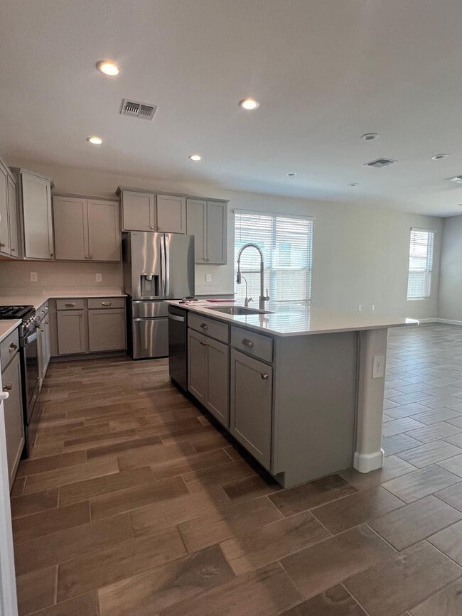 37805 W San Alvarez Ave in Maricopa, AZ - Building Photo - Building Photo