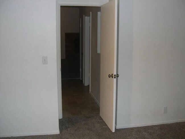 4310 Caliente St in Las Vegas, NV - Building Photo - Building Photo