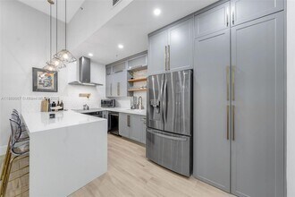 935 Euclid Ave in Miami Beach, FL - Building Photo - Building Photo