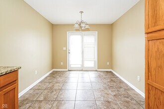 5620 Sweet River Dr in Indianapolis, IN - Building Photo - Building Photo