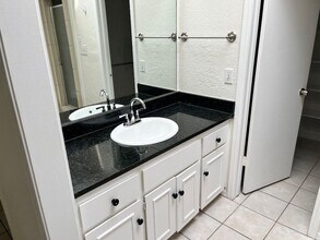 3701 River Oaks Dr in Norman, OK - Building Photo - Building Photo