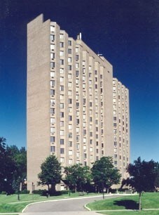 Hamline Hi-Rise in St. Paul, MN - Foto de edificio