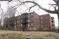 Belle Court Apartments in St. Louis, MO - Building Photo - Building Photo