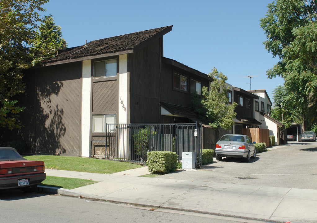 1339 Elm Ave in San Gabriel, CA - Foto de edificio