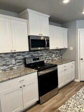 1301 N Clinton Ave in Lubbock, TX - Building Photo - Building Photo